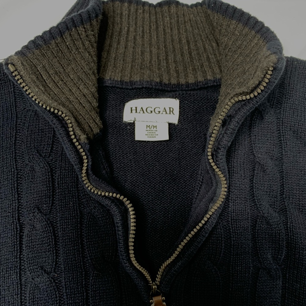 HAGGAR Navy sweater size M